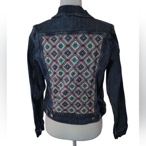 Levi's Jean Jacket Womens M Aztec-inspired Back Panel Design Trucker Style Blue‎